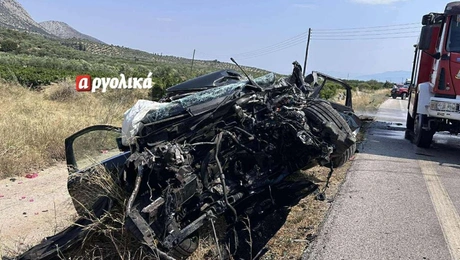 Το κατεστραμμένο ΙΧ στο τροχαίο