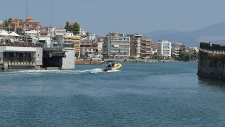 Η Γέφυρα στη Χαλκίδα