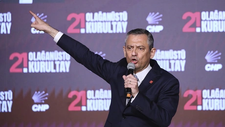Οζγκιούρ Οζέλ