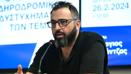 Ο Βαγγέλης Βλάχος μιλάει για τα Τέμπη