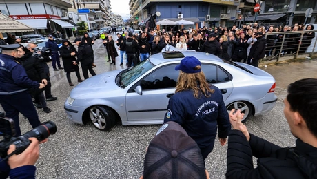 Άφιξη του ιδιοκτήτη της Βιολάντα στον ανακριτή
