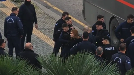 Έφτασε στο Εφετείο η Ρούλα Πισπιρίγκου για τη δίκη Μαλένας και Ίριδας