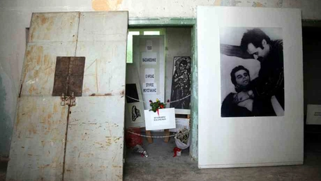 moustaklis