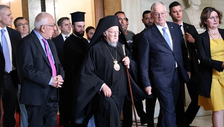 Η άφιξη του Πατριάρχη Βαρθολομαίου στη Βουλή