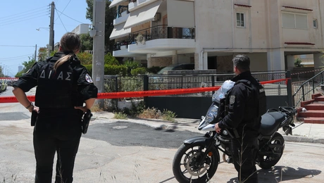 Πτώση δύο 17χρονων από πολυκατοικία στην Ηλιούπολη