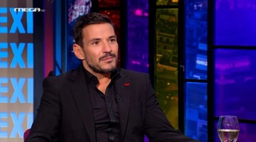 Ο Κώστας Τσουρός στην εκπομπή «Night Out»