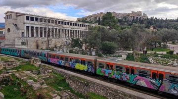 Τρένο του ηλεκτρικού στο Θησείο