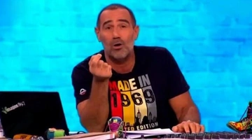 Ο Αντώνης Κανάκης στην πρεμιέρα των Ράδιο Αρβύλα, το καρφί στον Αρναούτογλου