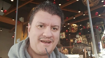 Βασίλης Ματζουράνης