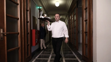 Σερβιτόρος