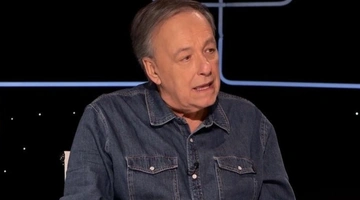 Ανδρέας Μικρούτσικος: «Όταν πέθανε ο Θάνος έτρωγα από τα μακαρόνια που μου είχε απόθεμα»