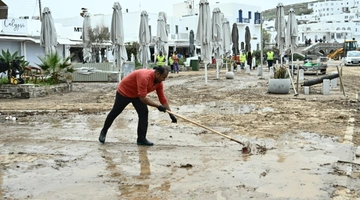 Ζημιές από την κακοκαιρία στην Πάρο