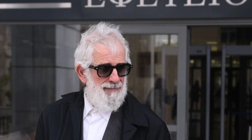 Ο Πέτρος Φιλιππίδης