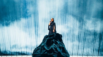 Eurovision 2025: Η Κλαυδία θα εμφανιστεί ξυπόλητη στη σκηνή - Λεπτομέρειες για το φόρεμά της
