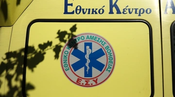 ΕΚΑΒ σε περιστατικό τροχαίου
