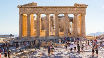 Τουρίστας θεωρεί την Αθήνα μια άσχημη πόλη