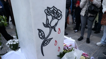 Μνημείο για την Κυριακή Γρίβα