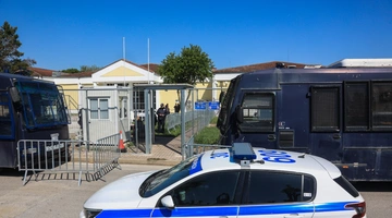 Η αίθουσα όπου λαμβάνει χώρα η δίκη για τα Τέμπη