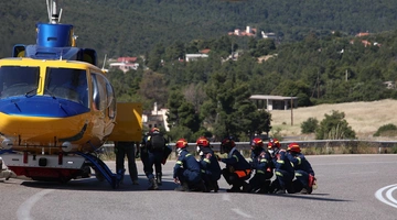 δια πυροσ πυροσβεστικη φωτια